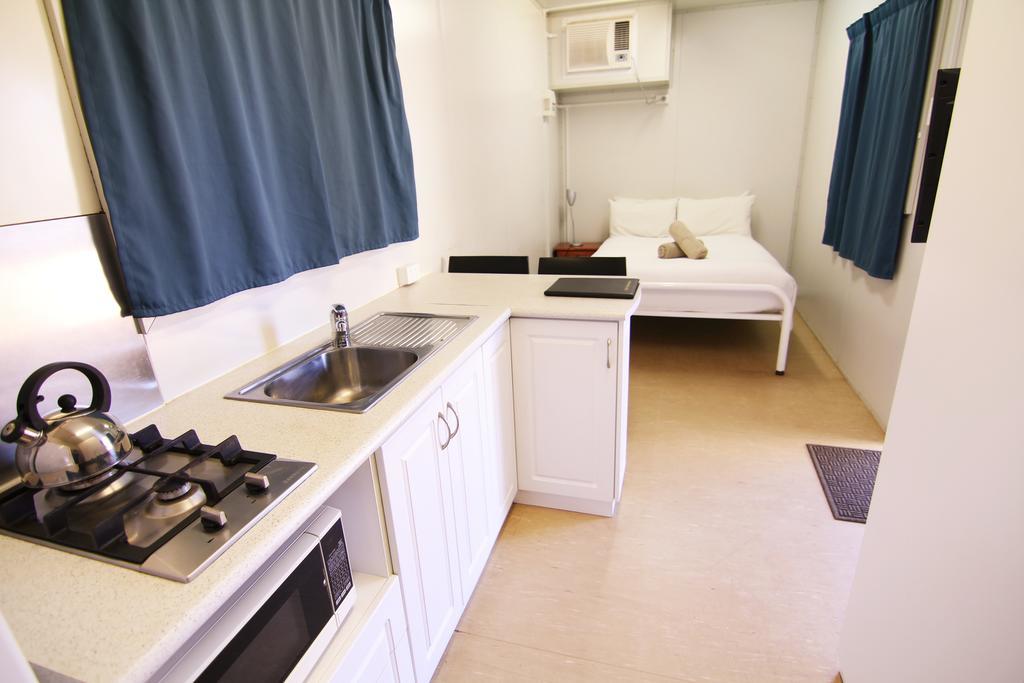 Coral Coast Tourist Park Hotel คาร์นาร์วอน ภายนอก รูปภาพ