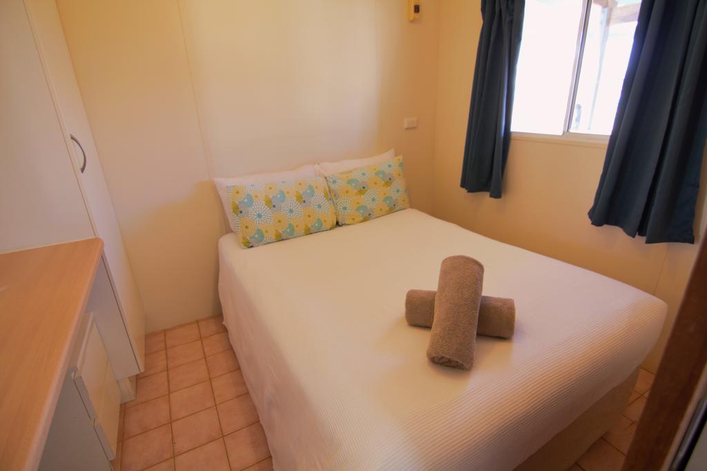 Coral Coast Tourist Park Hotel คาร์นาร์วอน ภายนอก รูปภาพ